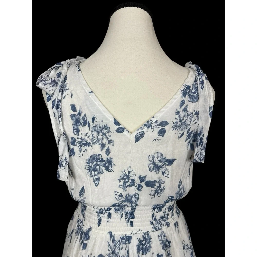 J GEE  Blue & White Floral Tiered Maxi Dress Womens S Ruffles Cottage Fairy Boho